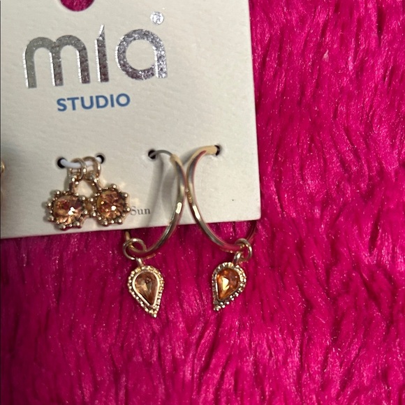 Mia Studio Gold and Pink Earring Set - Picture 2 of 4
